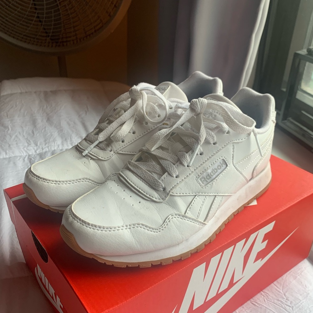 Reebok CL Sneaker